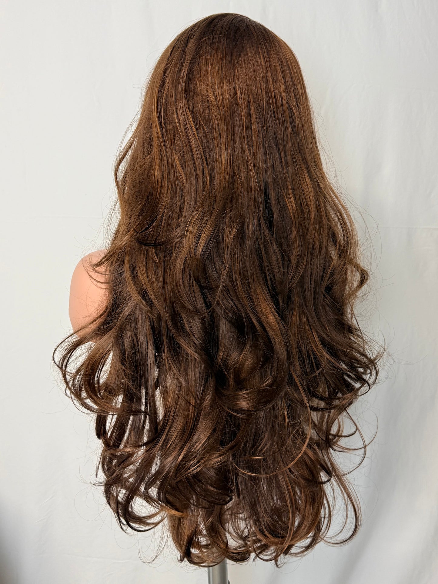 Amber – Long Wavy Wig, Lace Front Brown