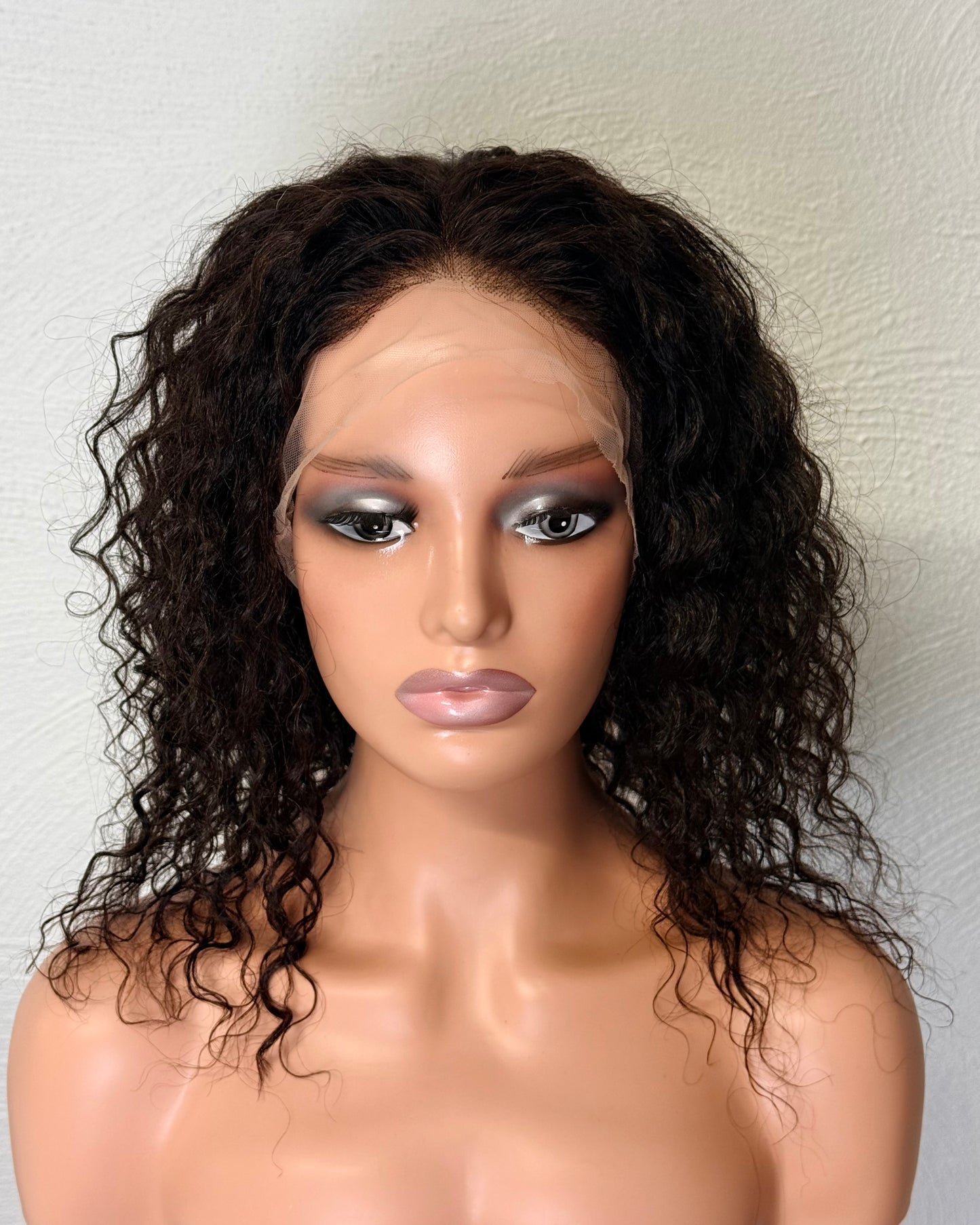 Maya – Curly Bob Wig, Lace Front Black