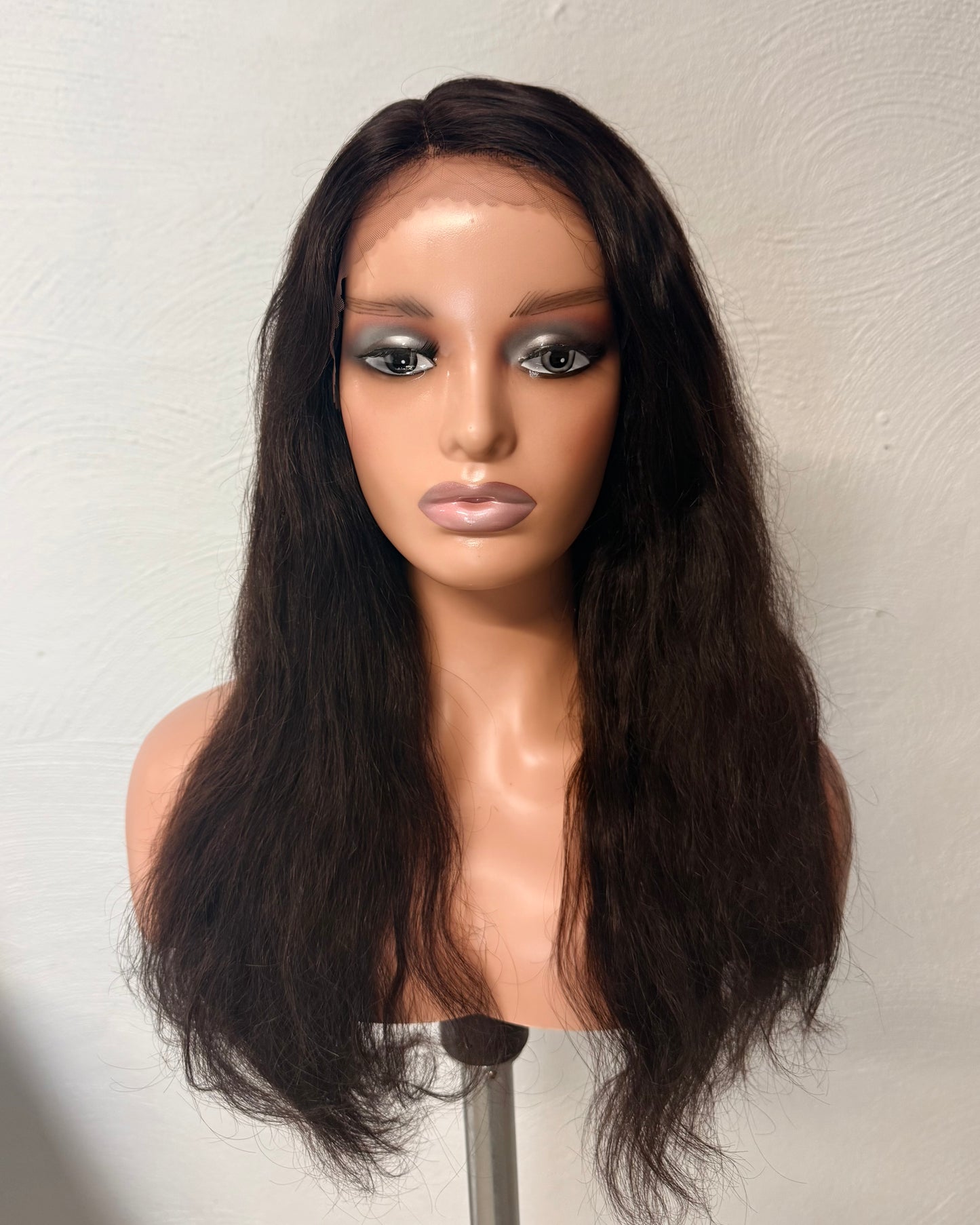Ruby – Long Wavy Wig, Lace Front Black