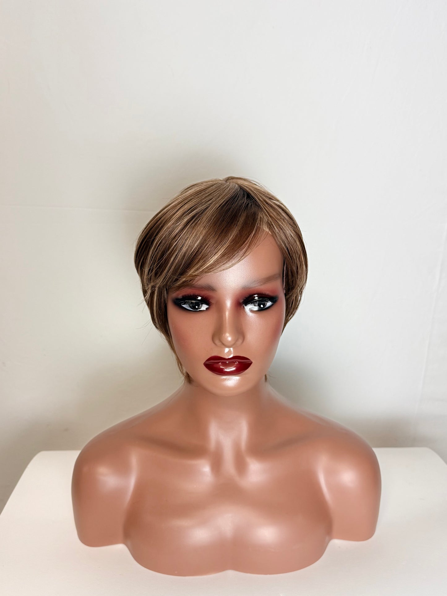 Short Pixie Cut Wig – Ash Brown with Blonde Highlights (Synthetic)