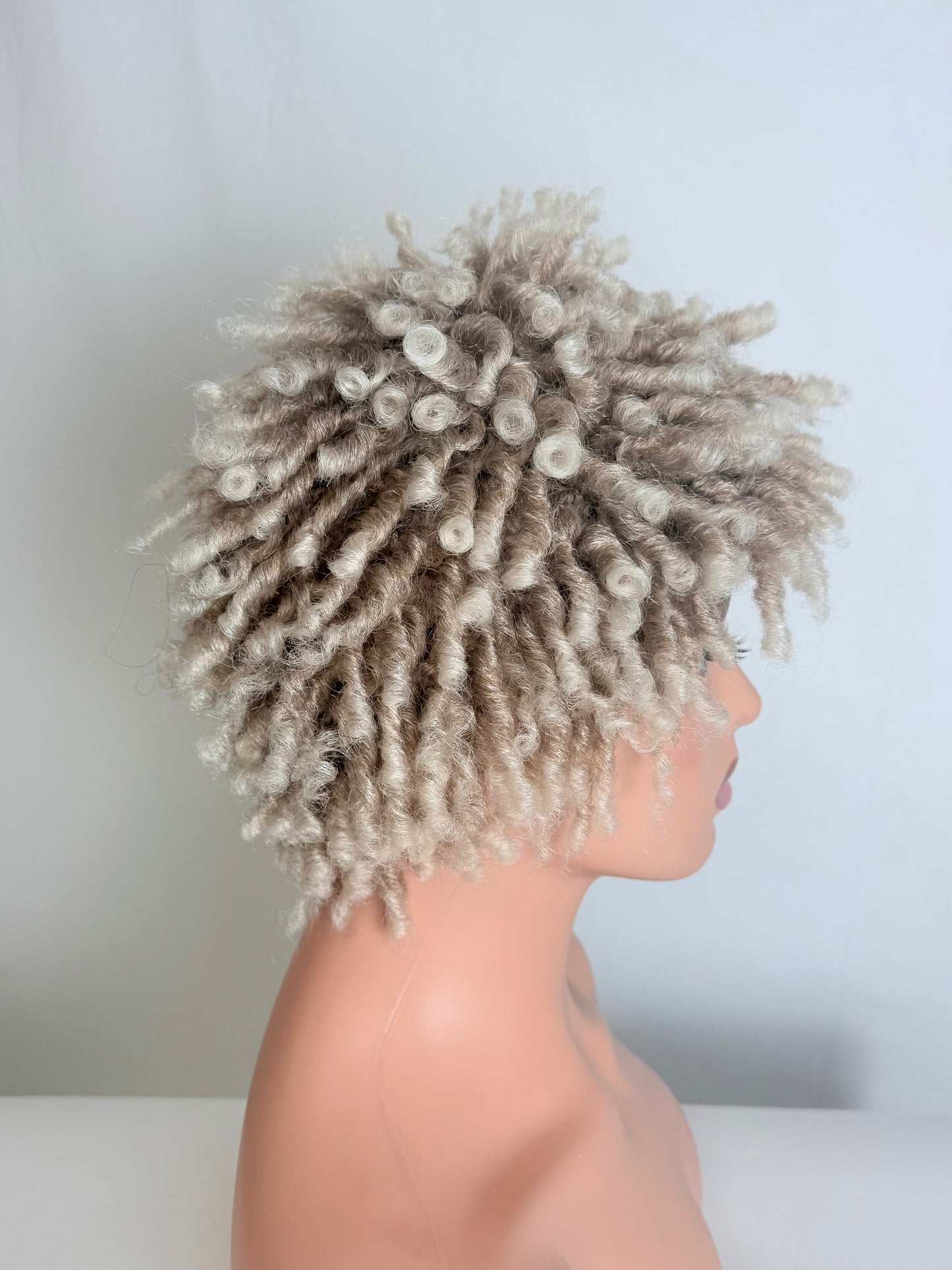 Short Spiral Curl Wig – Platinum Blonde (Synthetic)